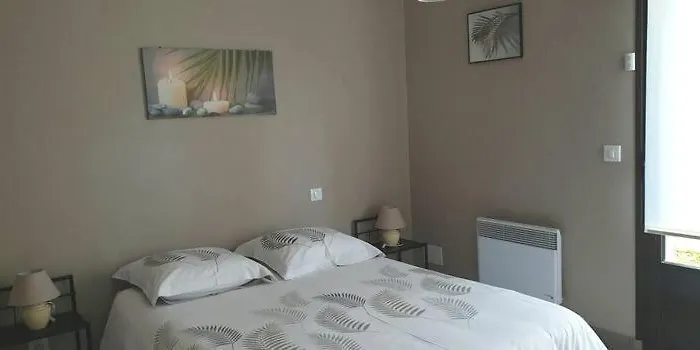 Am Go Hébergement de vacances Saint-Crépin-et-Carlucet